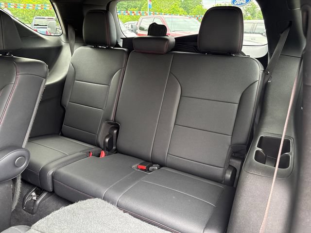 Used 2025 Chevrolet Traverse Z71 w/ LPO, Floor Liner Package AWD/4WD image 23
