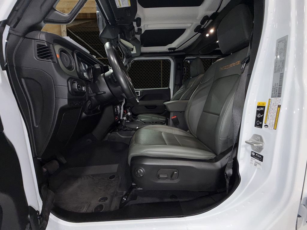 Used 2024 Jeep Gladiator Mojave AWD/4WD image 3
