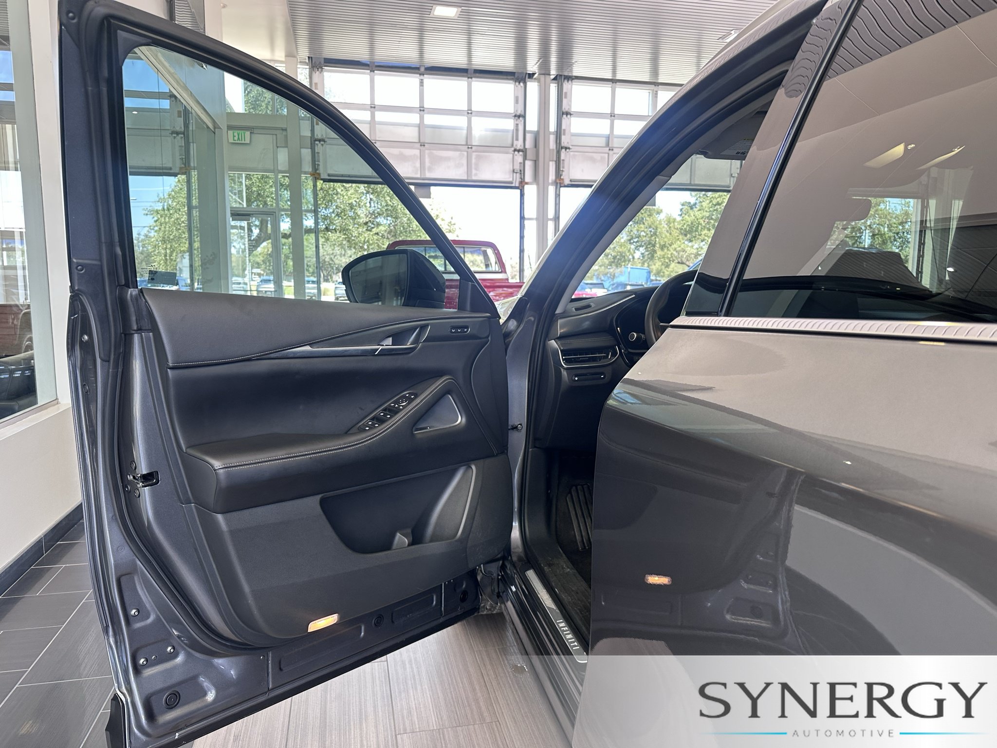 Certified 2023 INFINITI QX60 Luxe w/ Performance Audio Package AWD/4WD image 24