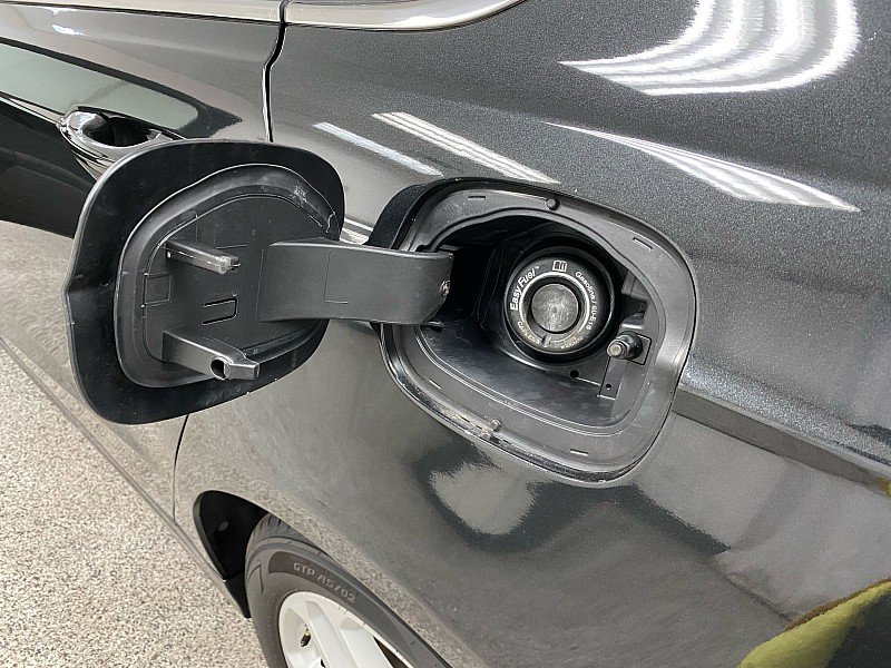 Used 2014 Ford Fusion SE image 27