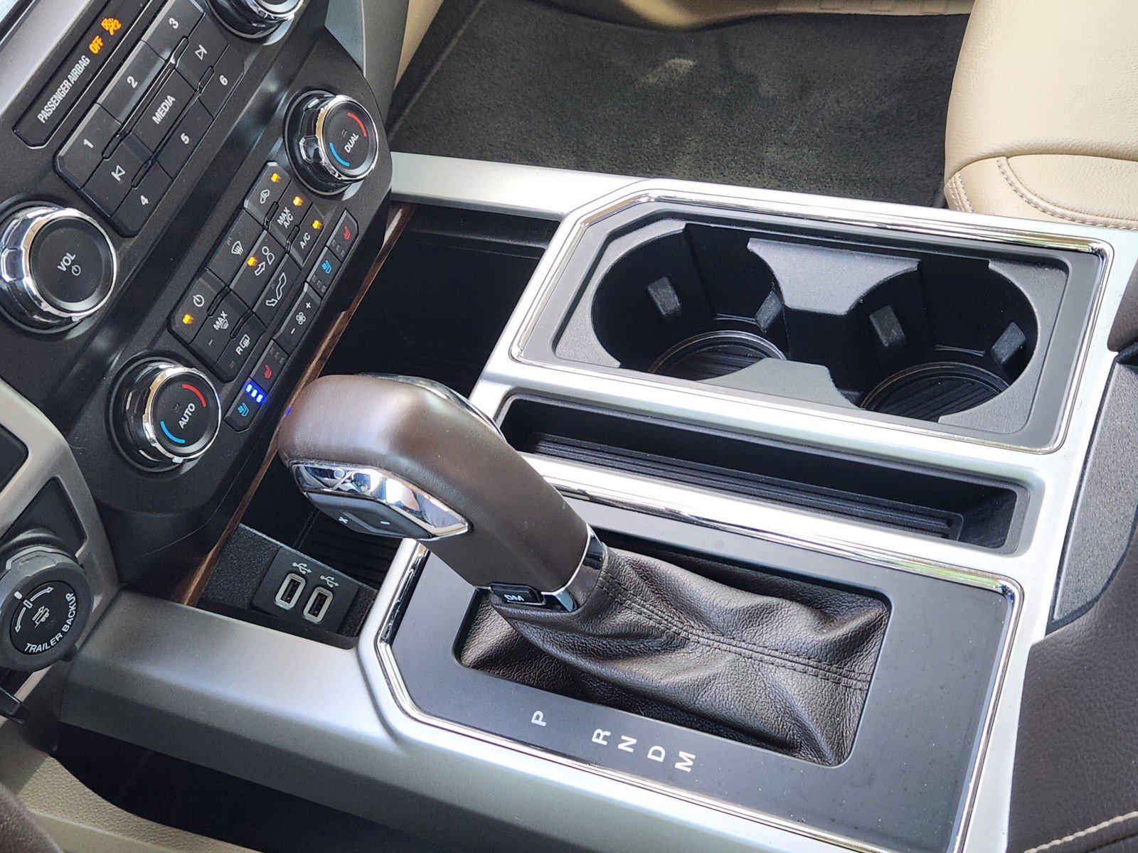 Used 2020 Ford F150 Lariat RWD image 15