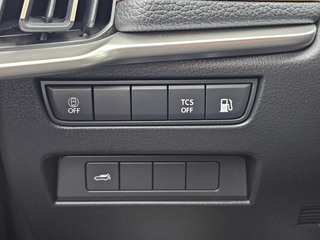 Certified 2024 MAZDA CX-90 Plug-In Hybrid w/ Preferred AWD/4WD image 19