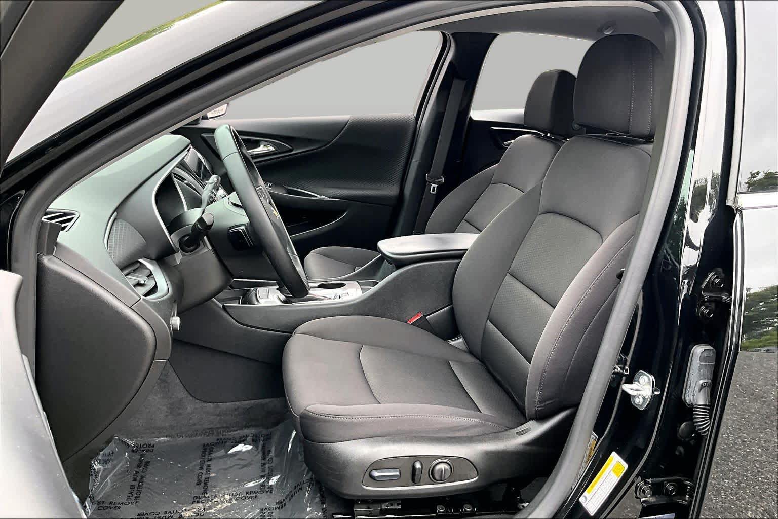 Used 2023 Chevrolet Malibu RS FWD image 8
