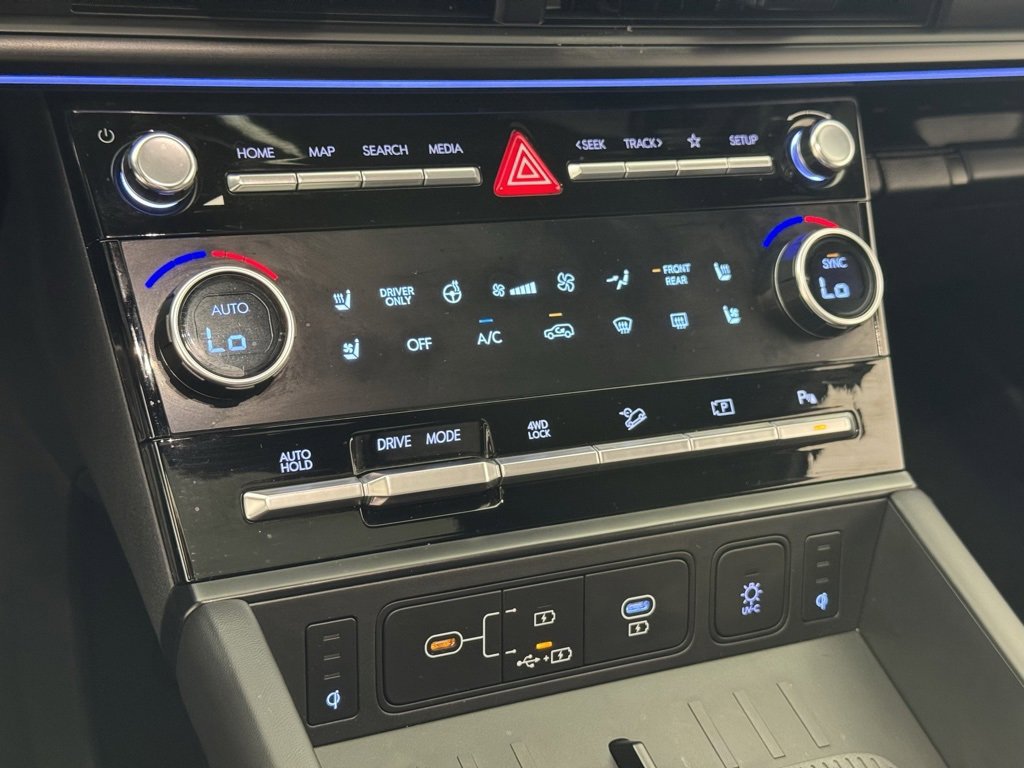 Used 2025 Hyundai Santa Fe Calligraphy image 25