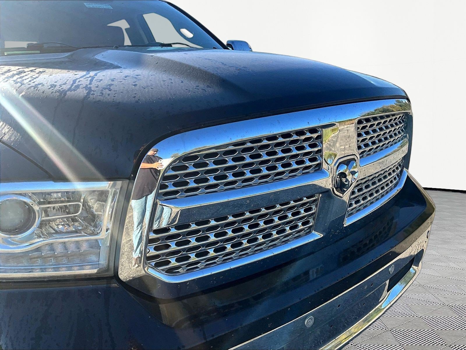 Used 2015 RAM 1500 Laramie w/ Convenience Group AWD/4WD image 34