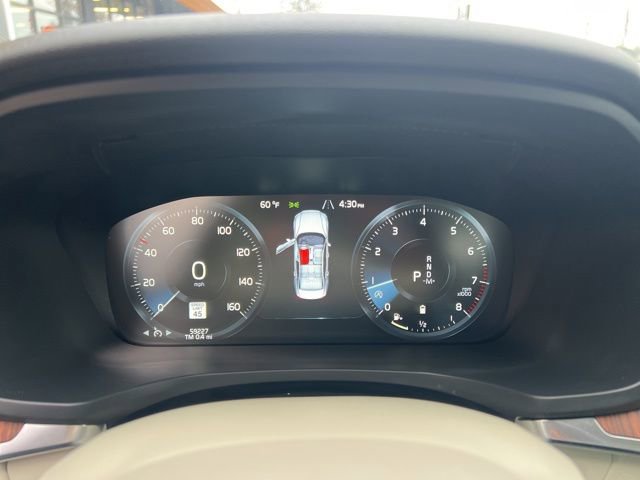 Used 2022 Volvo S60 B5 Momentum w/ Premium Package image 7