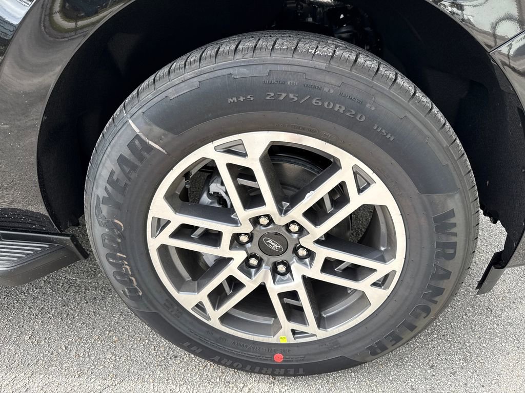 New 2026 Ford Expedition Active RWD image 11