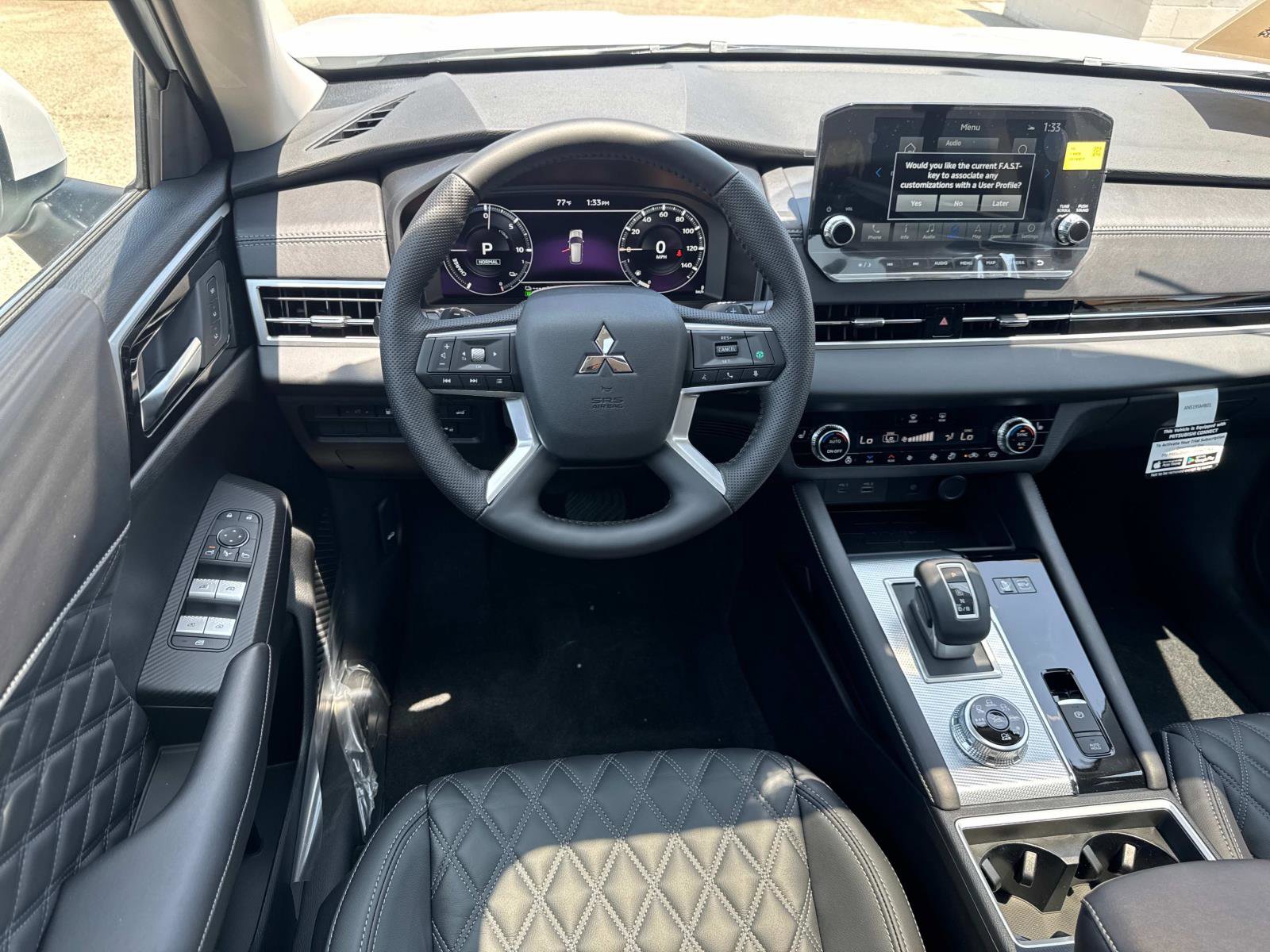 New 2025 Mitsubishi Outlander SEL image 10