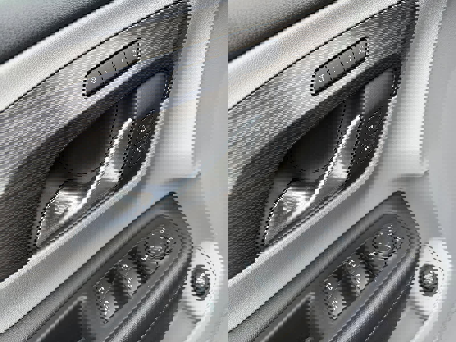 Used 2023 GMC Terrain SLT image 11