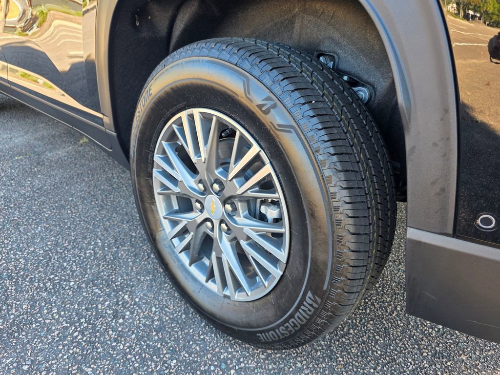 New 2025 Chevrolet Traverse LT w/ Enhanced Driving Package image 23