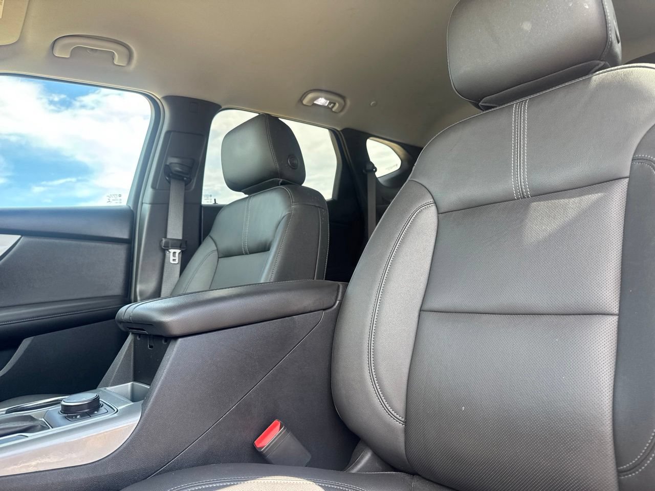 Used 2021 Chevrolet Blazer LT FWD image 36