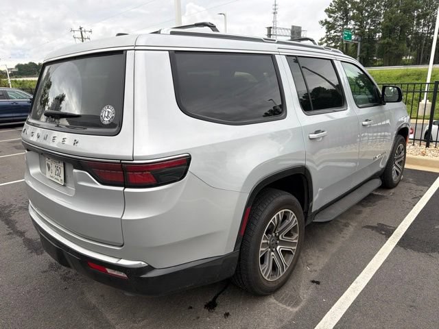 Used 2025 Jeep Wagoneer 4WD image 5