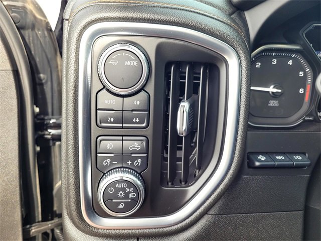 Used 2022 GMC Sierra 1500 AT4 w/ AT4 Carbonpro Edition image 16