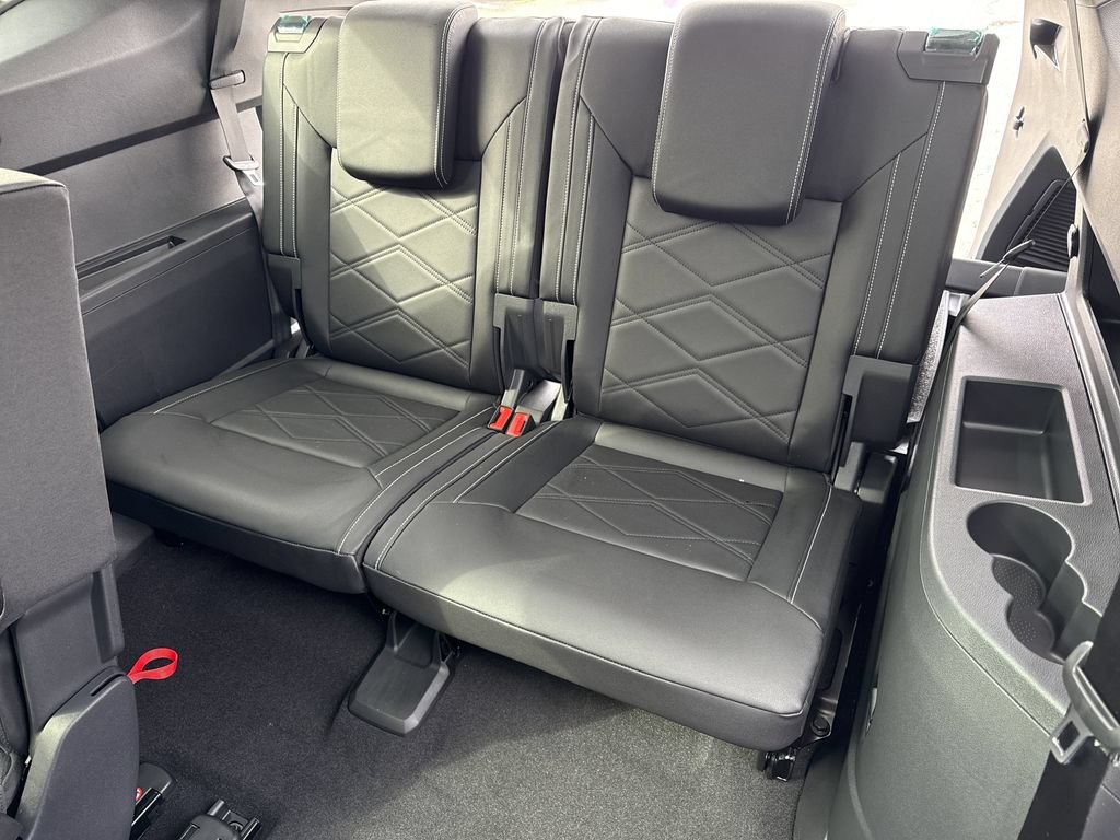 New 2026 Volkswagen Atlas SE FWD image 25
