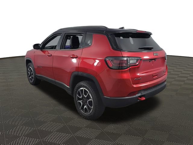 Used 2025 Jeep Compass Trailhawk w/ Trailhawk Elite Group image 5