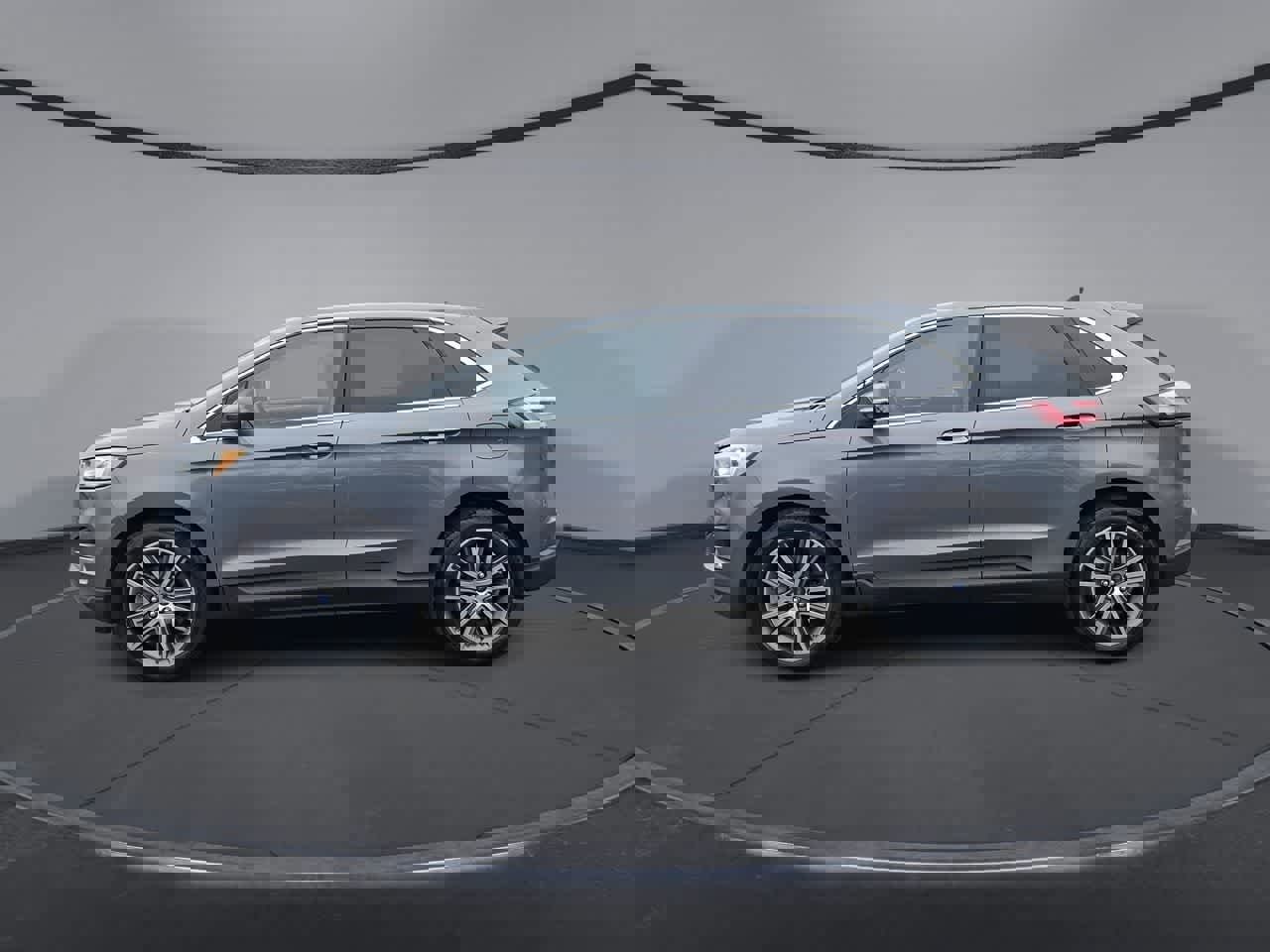 Used 2021 Ford Edge Titanium image 5