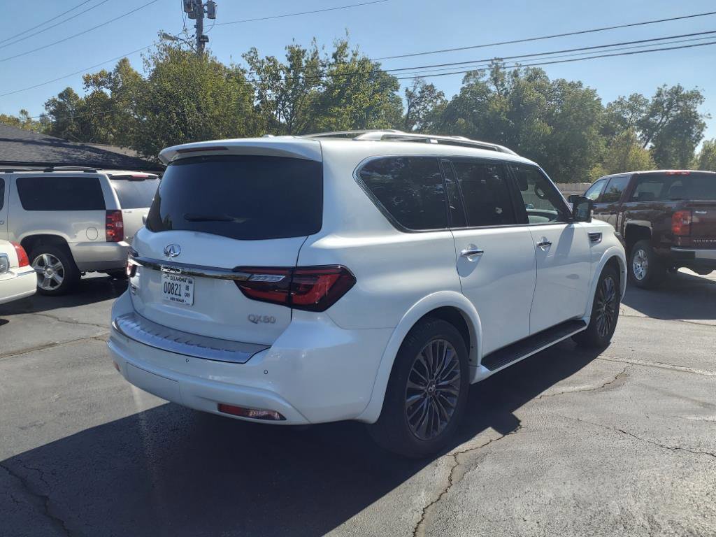 Used 2024 INFINITI QX80 Sensory image 3