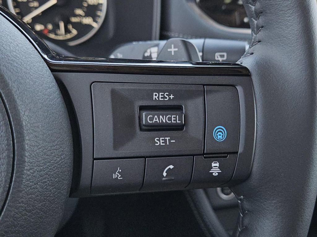 Used 2023 Nissan Rogue SL w/ SL Premium Package image 19