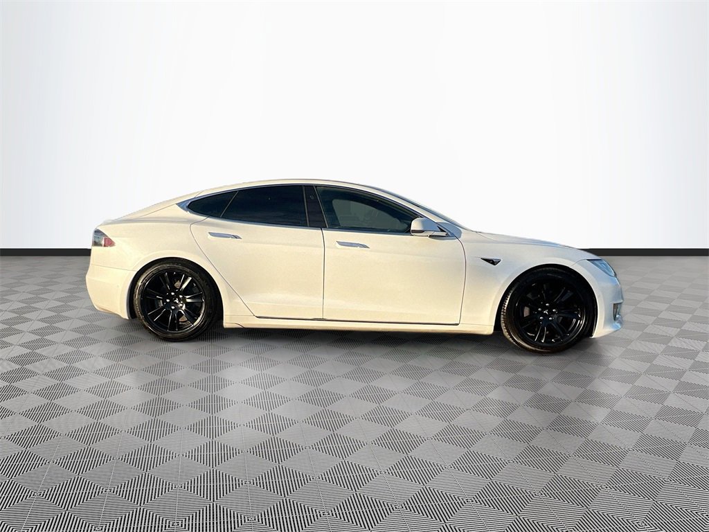 Used 2020 Tesla Model S Long Range Plus image 8