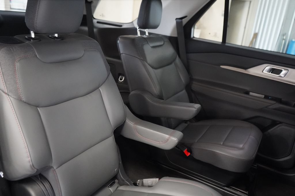 New 2026 Ford Explorer Active w/ Active Comfort Package AWD/4WD image 25