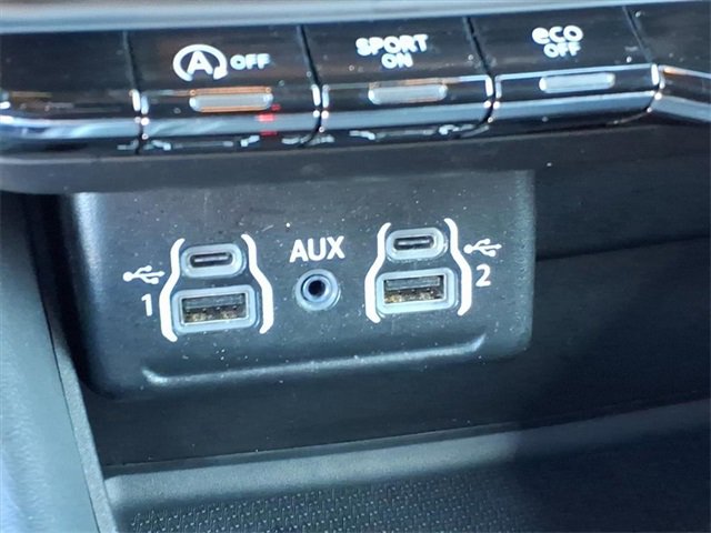 Used 2024 Dodge Durango GT image 11