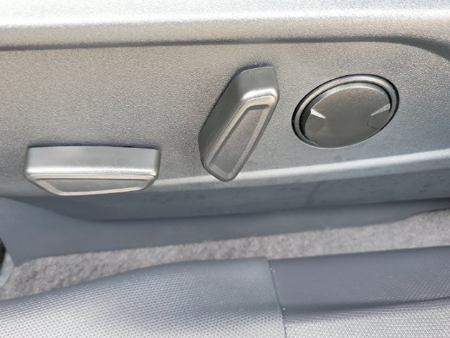 Used 2026 Ford Mustang Mach-E Premium RWD image 24