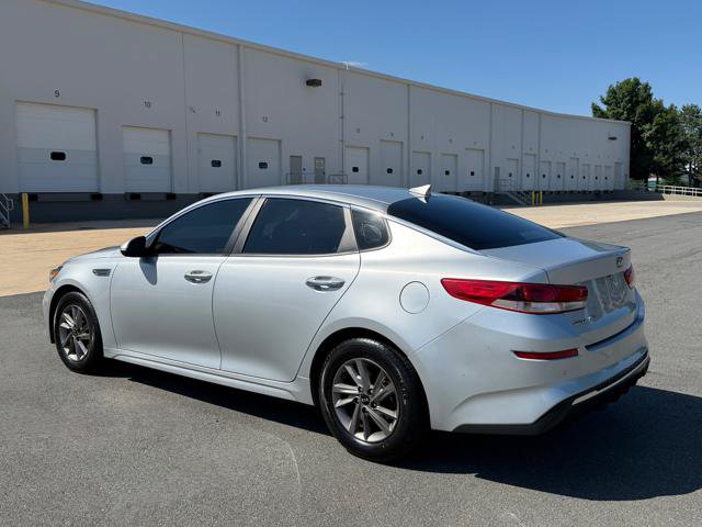 Used 2020 Kia Optima LX FWD image 3