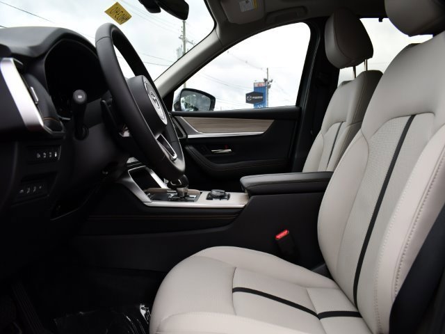 New 2025 MAZDA CX-70 Plug-In Hybrid w/ Premium Pkg image 14