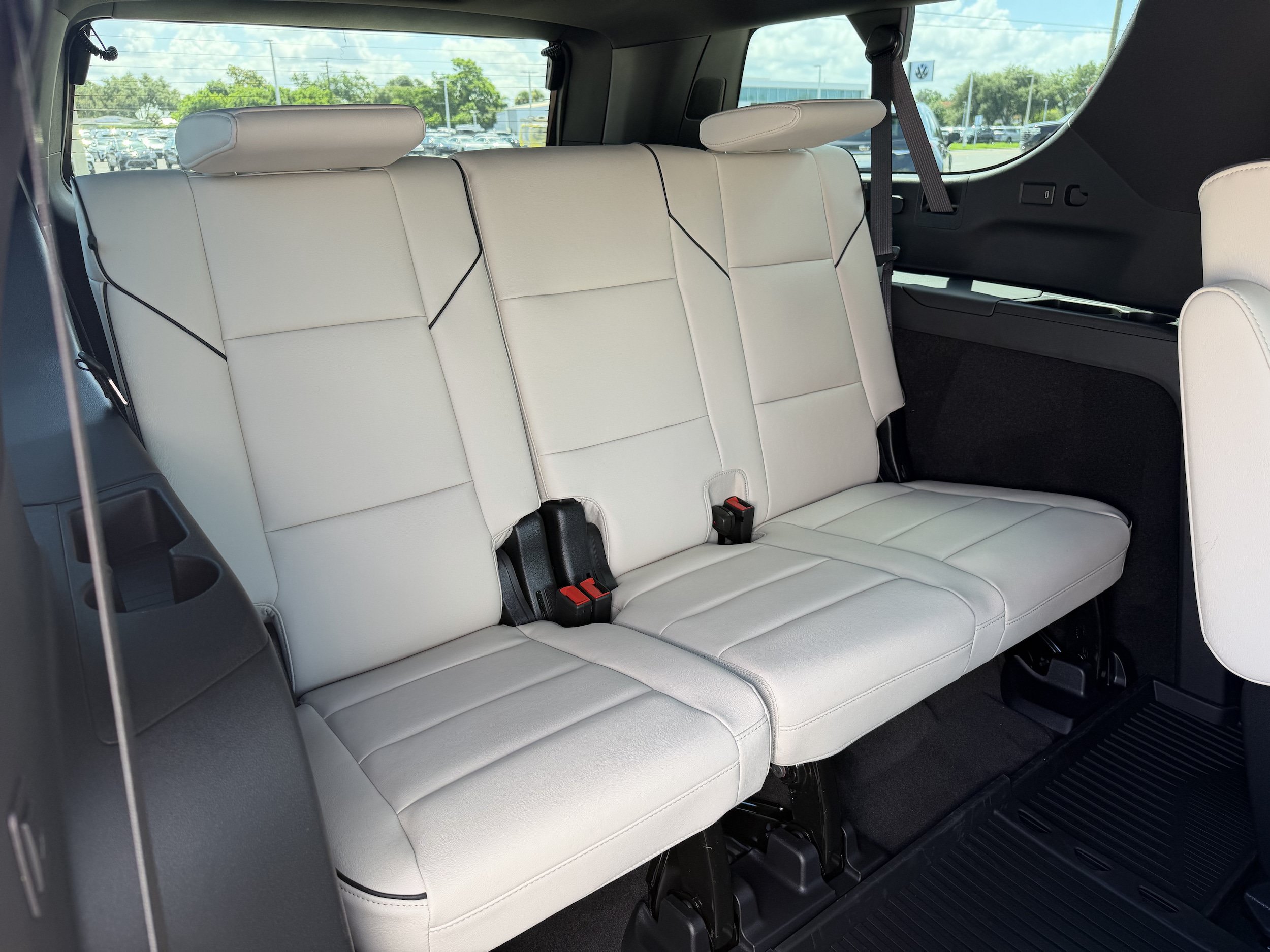 New 2026 Cadillac Escalade ESV Sport w/ Touring Package AWD/4WD image 18