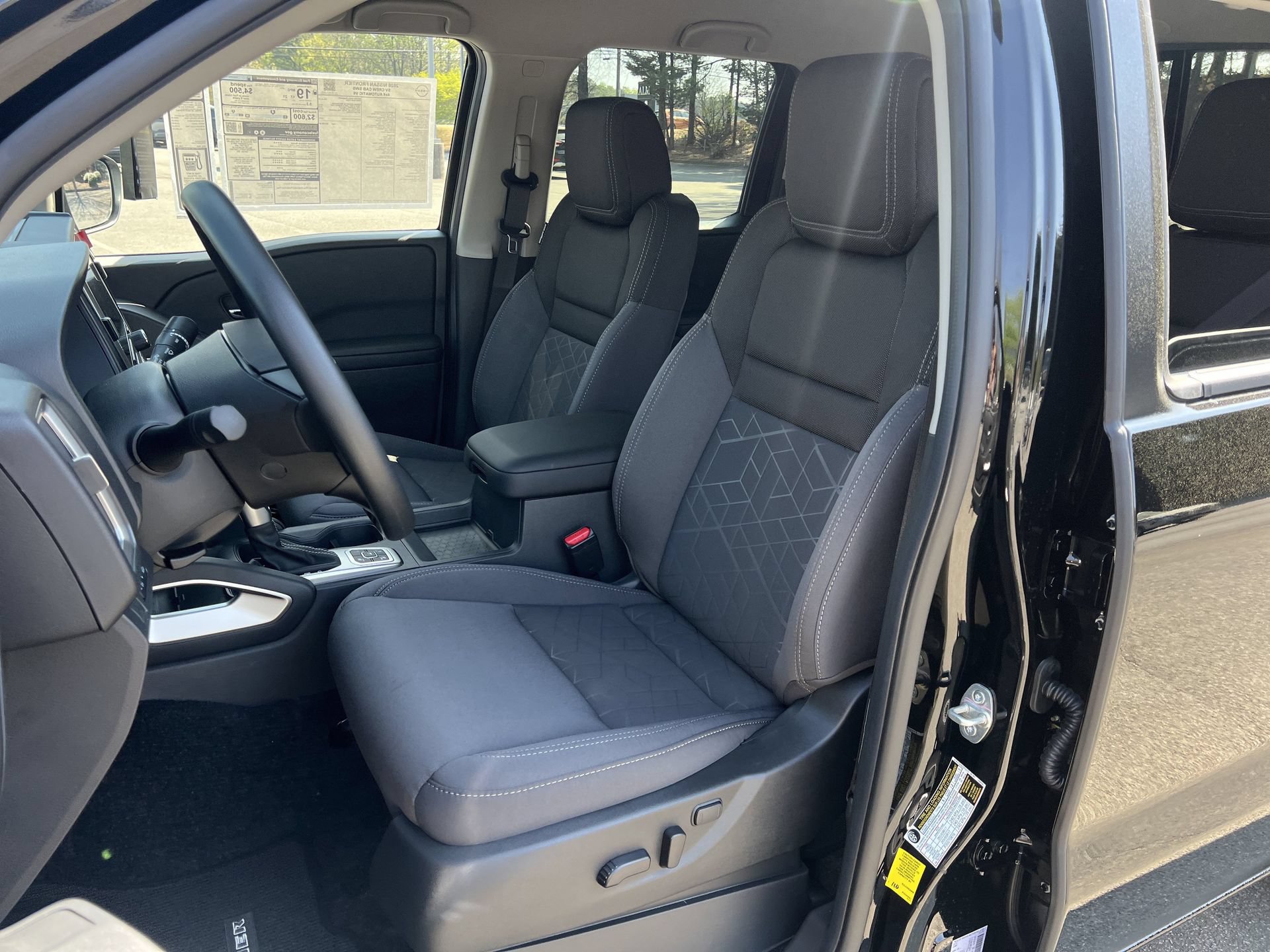 New 2026 Nissan Frontier SV w/ Tow Package AWD/4WD image 15