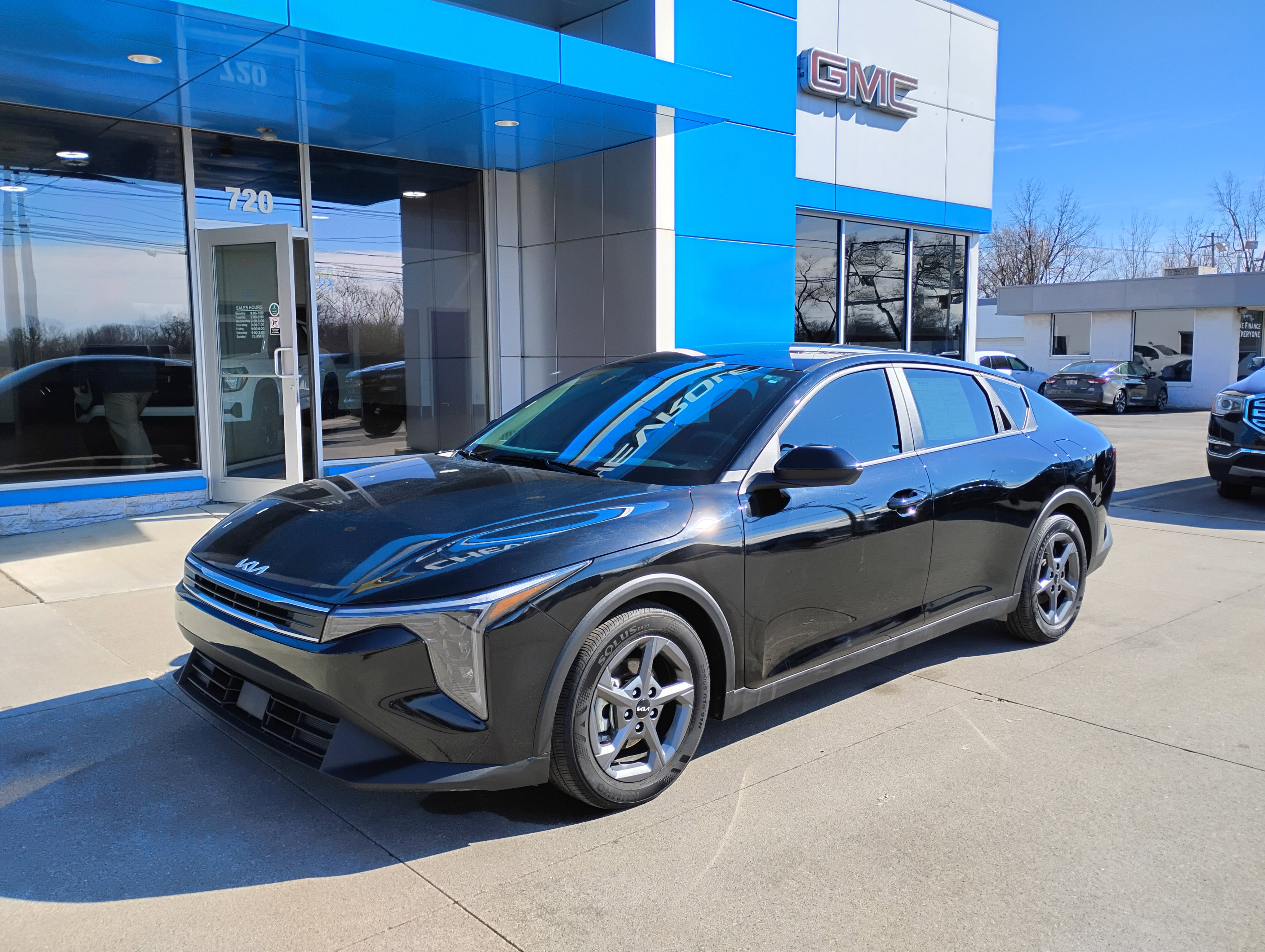 Used 2025 Kia K4 LXS image 28