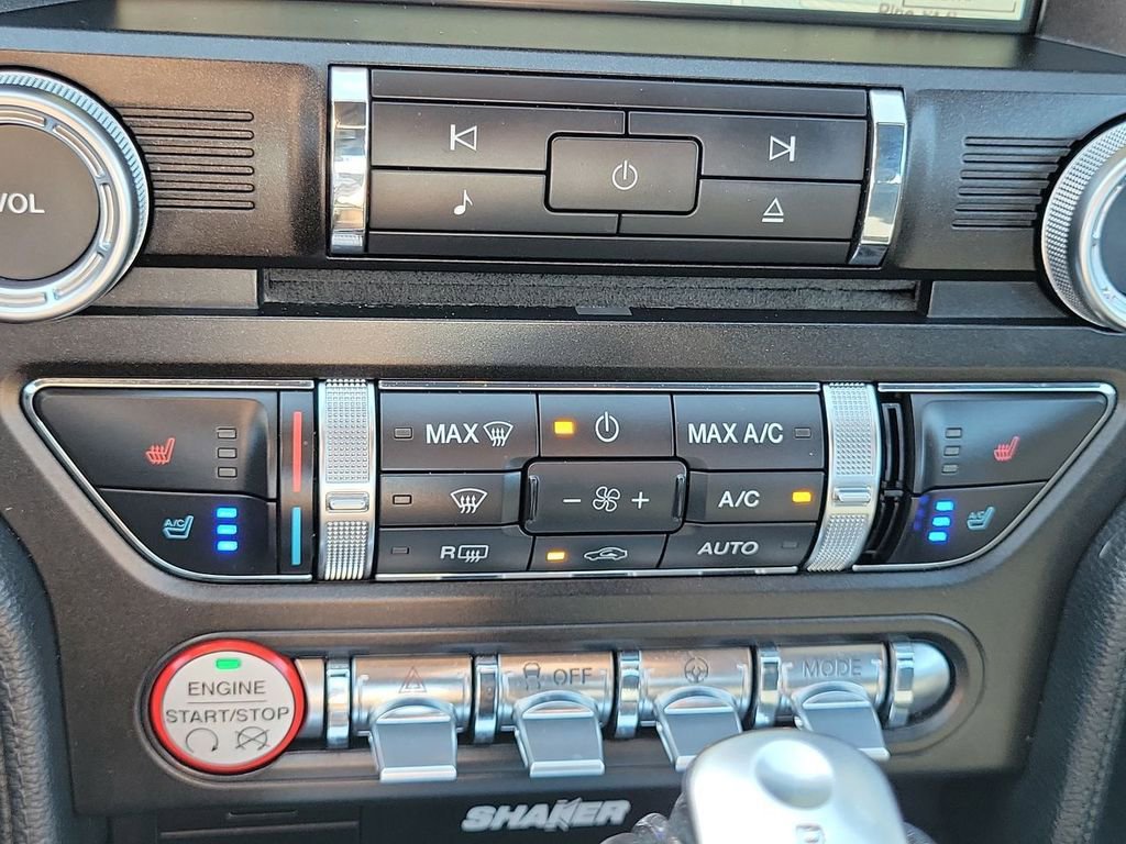 Used 2016 Ford Mustang Premium image 25