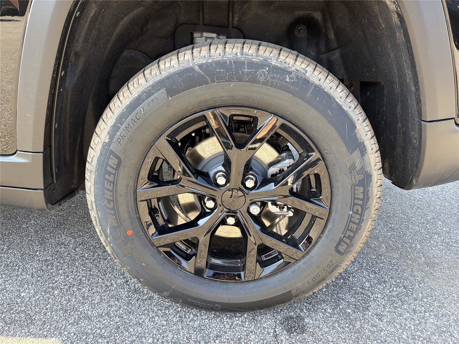 New 2026 Jeep Grand Cherokee Altitude AWD/4WD image 20