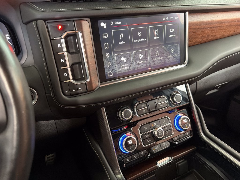 Used 2024 GMC Yukon XL Denali Ultimate AWD/4WD image 29