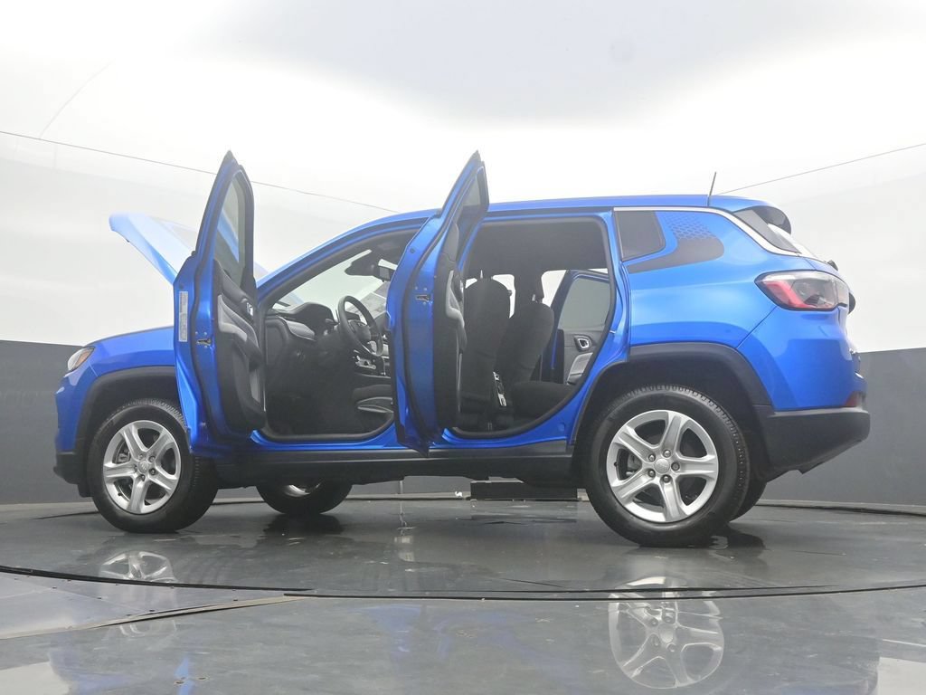 Used 2023 Jeep Compass Sport w/ Mopar Graphics Package AWD/4WD image 58