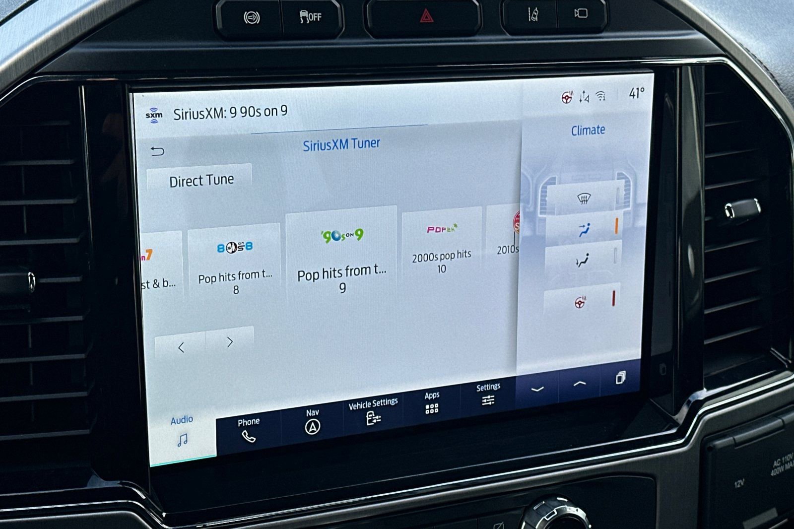 Used 2022 Ford F350 Platinum image 17