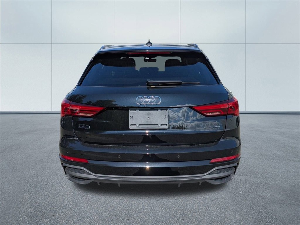 New 2025 Audi Q3 2.0T Premium image 4