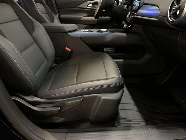 Used 2024 Chevrolet Equinox EV LT FWD image 76