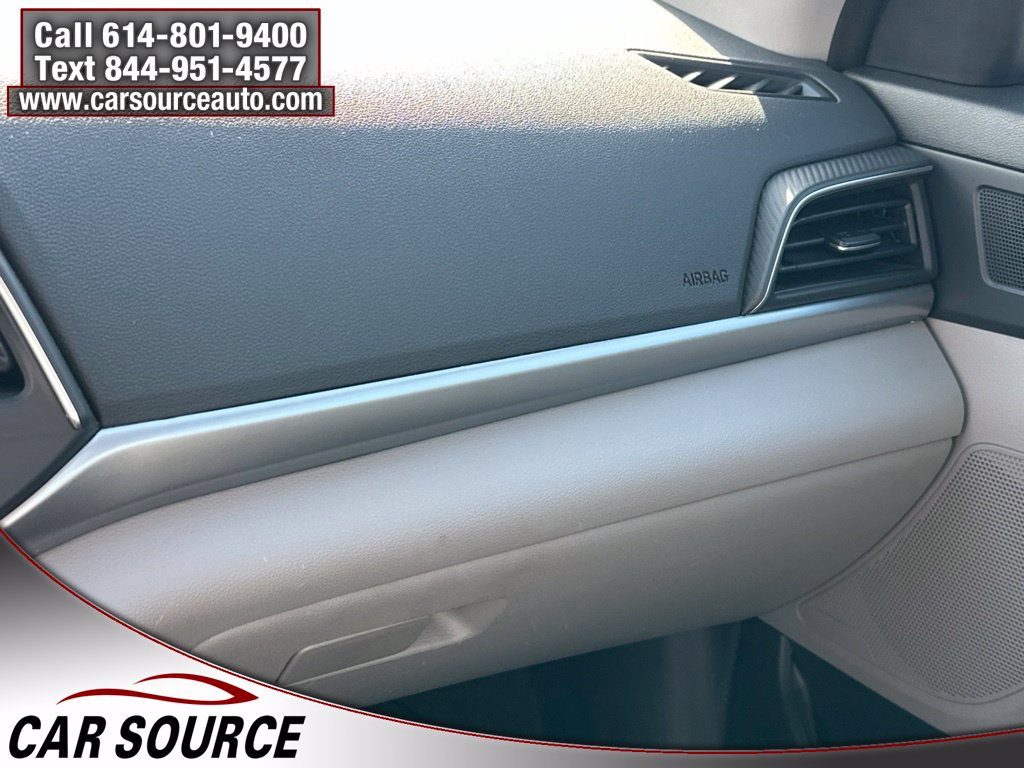 Used 2020 Hyundai Elantra SE FWD image 23