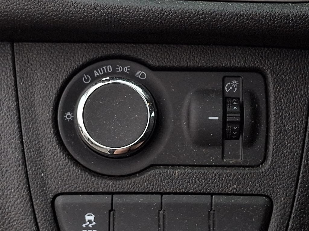 Certified 2021 Chevrolet Spark LS FWD image 11