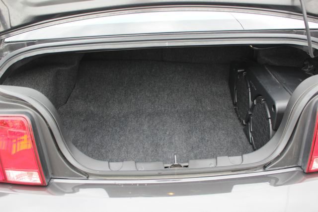 Used 2009 Ford Mustang GT Premium image 26