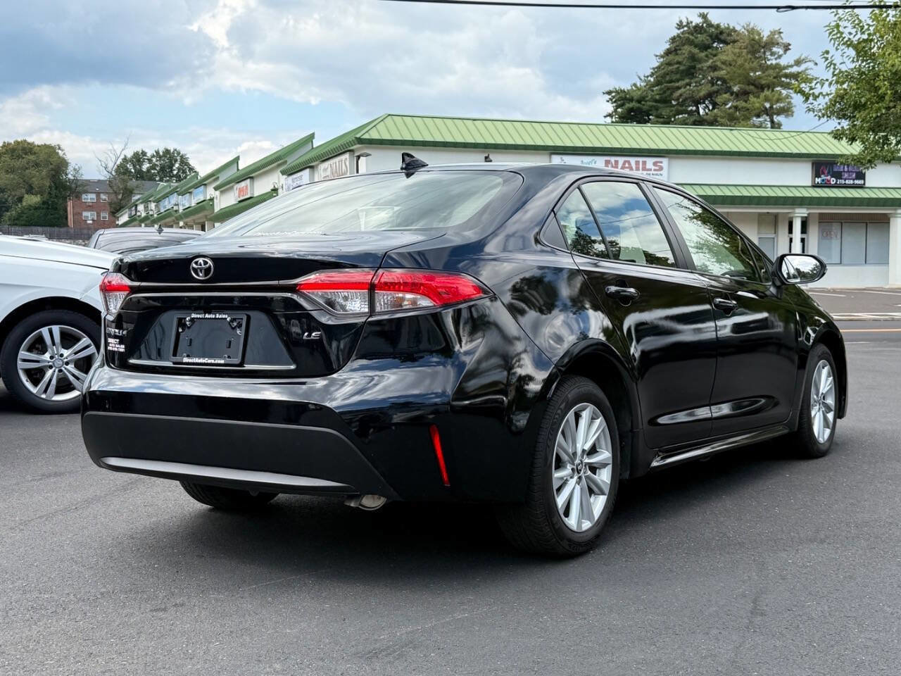 Used 2023 Toyota Corolla LE w/ LE Premium Package FWD image 8