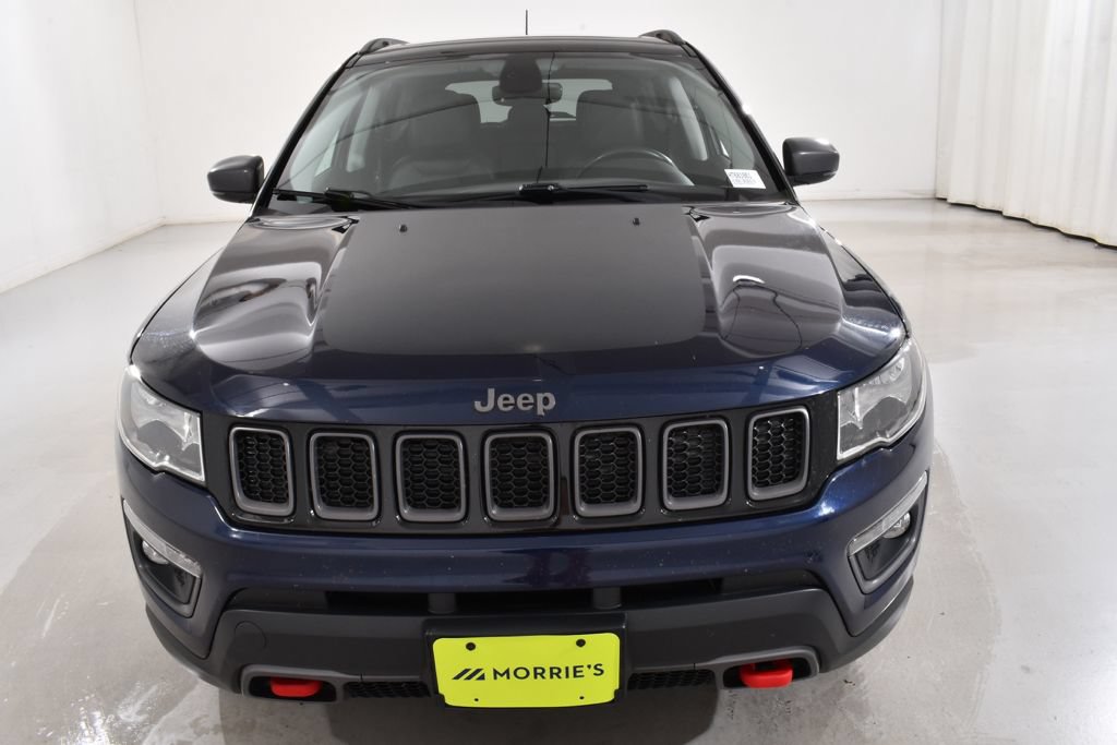 Used 2017 Jeep Compass Trailhawk w/ Leather Interior Group AWD/4WD image 3