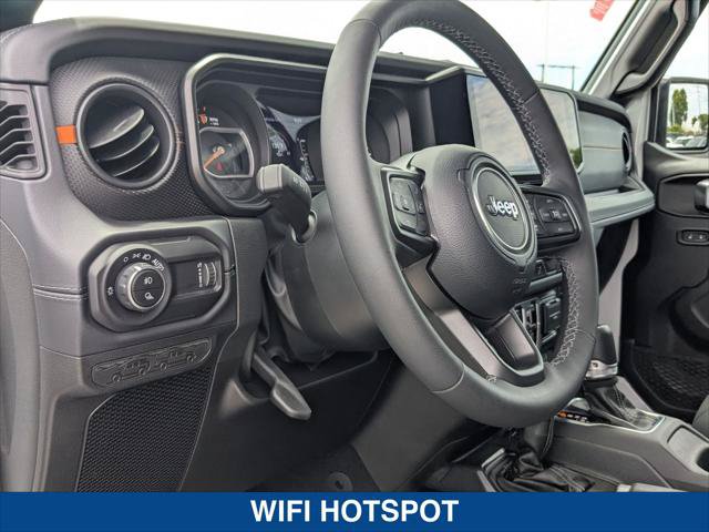 Used 2025 Jeep Gladiator Mojave w/ Convenience Group AWD/4WD image 12