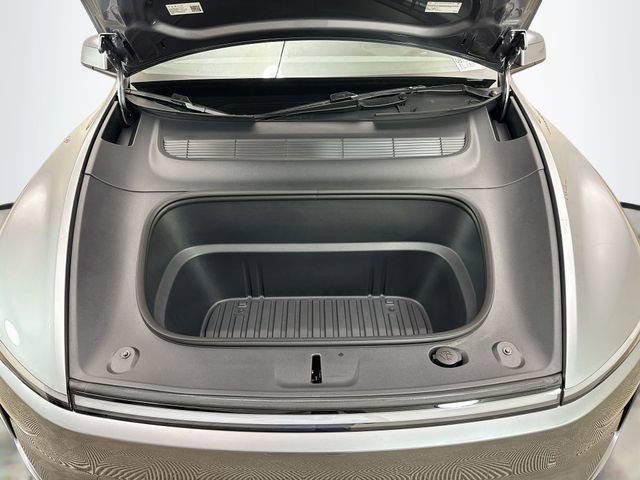 Used 2026 Tesla Model Y AWD image 30