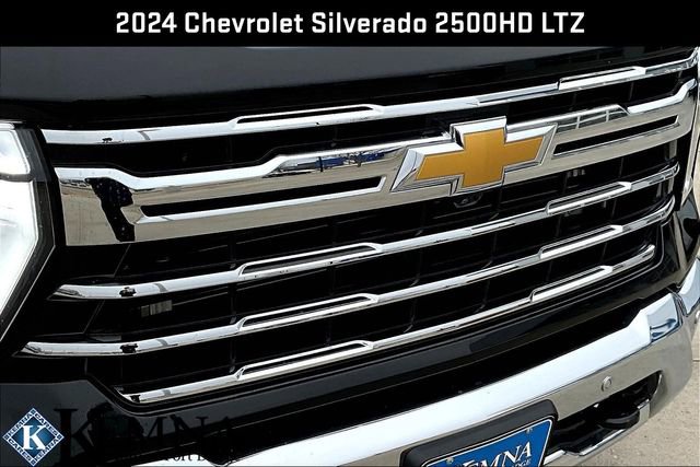 Used 2024 Chevrolet Silverado 2500 LTZ w/ LTZ Premium Package image 40