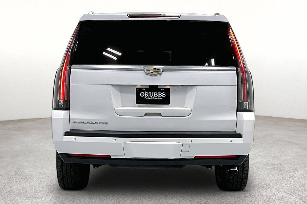 Used 2018 Cadillac Escalade Platinum AWD/4WD image 5