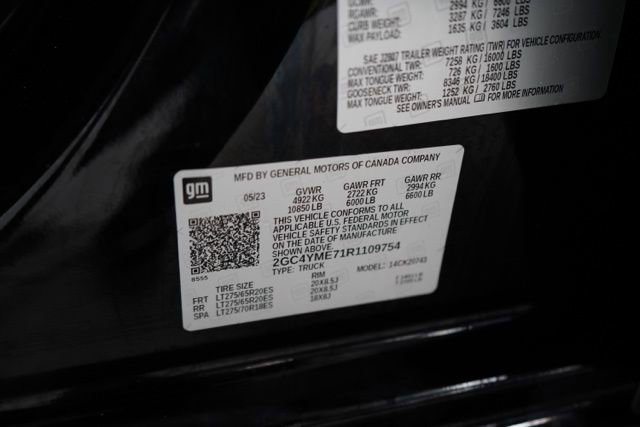 Used 2024 Chevrolet Silverado 2500 Custom w/ Custom Value Package image 35