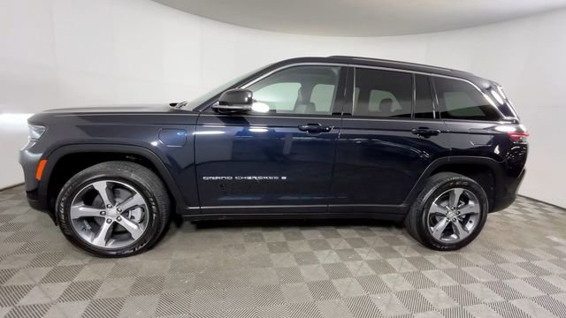 Used 2024 Jeep Grand Cherokee Limited 4xe AWD/4WD image 8