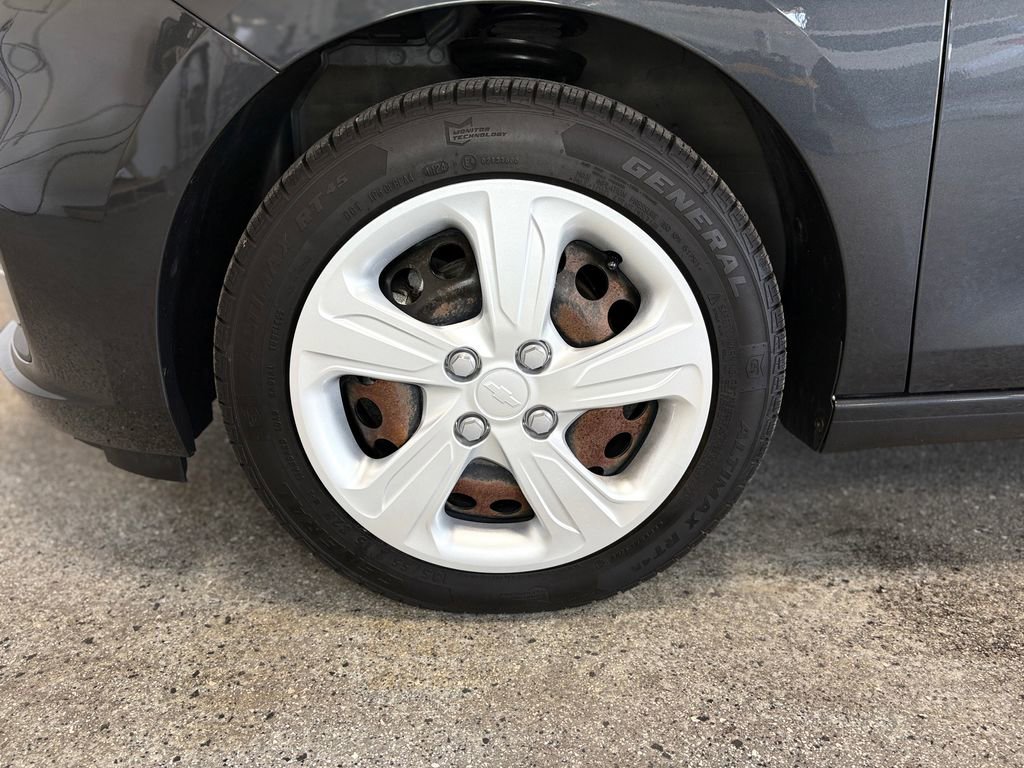 Used 2022 Chevrolet Spark LS image 22